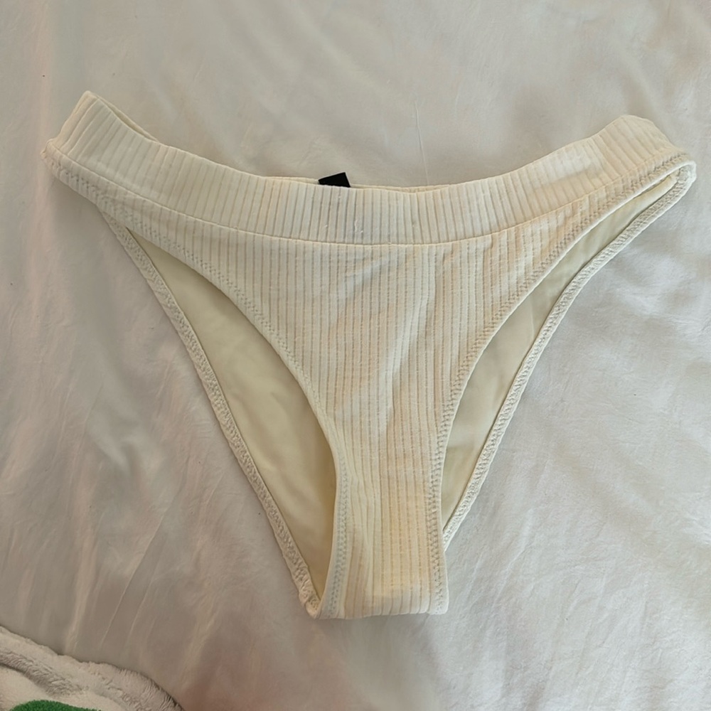 Triangl bikini bottoms